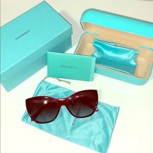 Women’s Tiffany & Co sunglasses